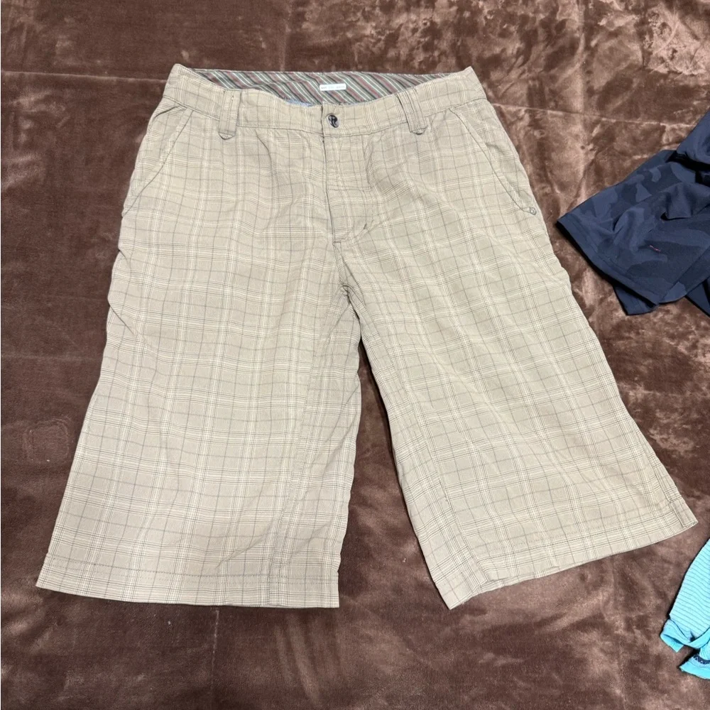 lululemon athletica Beige Flat Front Men Shorts